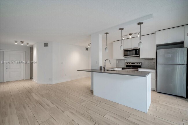 Building Photo - 13924 SW 90th Terrace