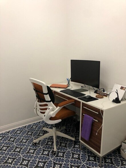 Bedroom 3/Office Space - 2110 W 22nd Pl