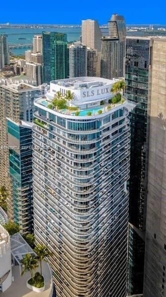 Building Photo - 801 S Miami Ave