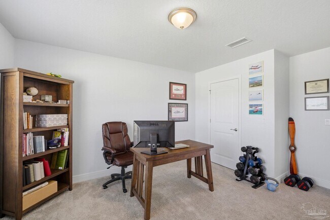 Building Photo - 5725 Montauk Wy