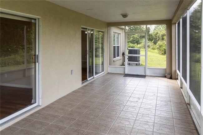 Building Photo - 29841 Morningmist Dr