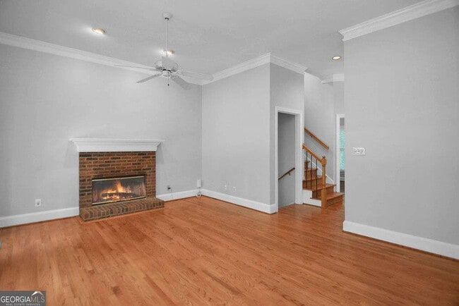 Building Photo - 534 Allen Rd NE
