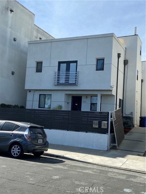 Primary Photo - 1431 S Beacon St