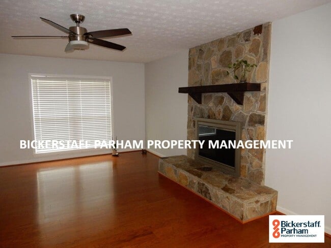 Building Photo - TWO WEEKS FREE RENT OFF THE SECOND MONTH!