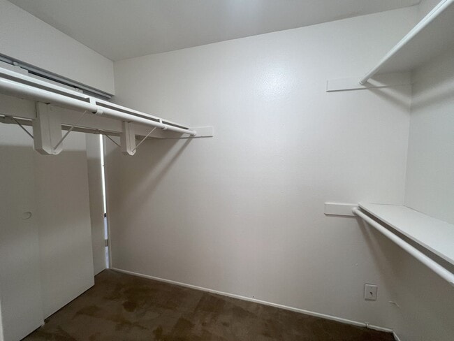 Building Photo - ***$1000 off of 1st months rent*** Condo N...