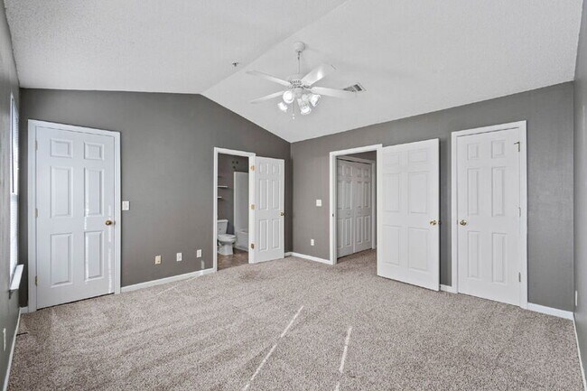 Building Photo - 266 Swaying Pine Ct