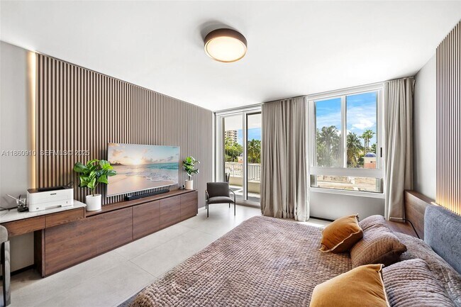 Building Photo - 785 Crandon Blvd