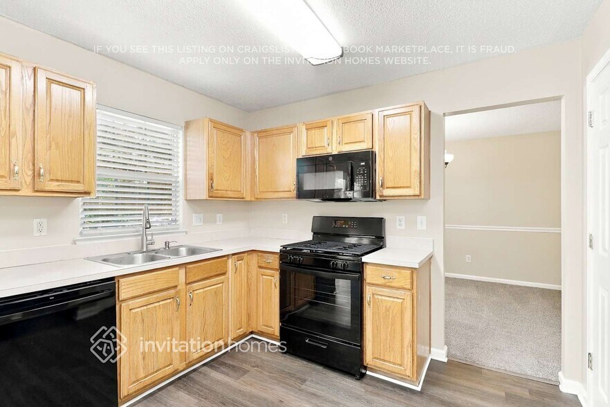 Building Photo - 3517 Lusby Ct