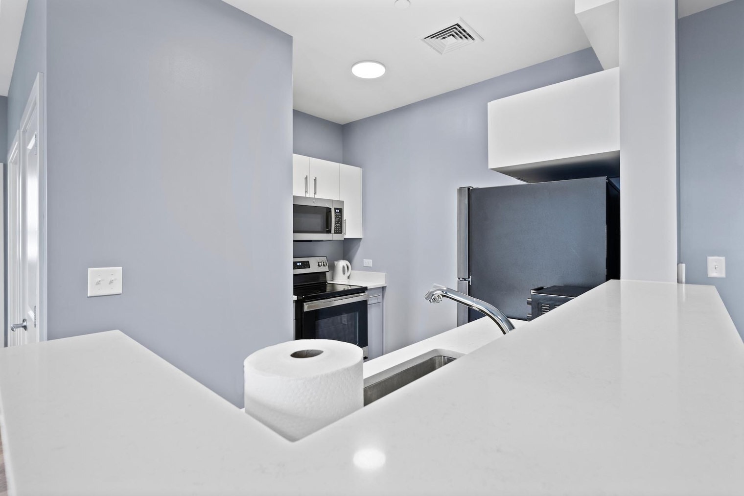 Building Photo - 95 Broadway-SI ID1240351P