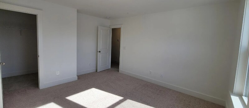 Building Photo - 408 Ringo Ln