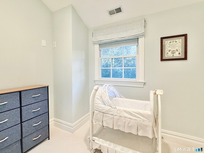 Building Photo - 139 Highland Ave