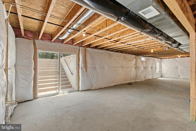 Building Photo - 45 Colemans Mill Dr