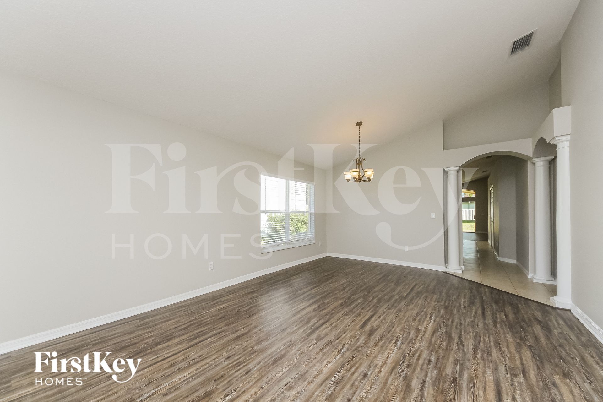 Building Photo - 5219 Alavista Dr