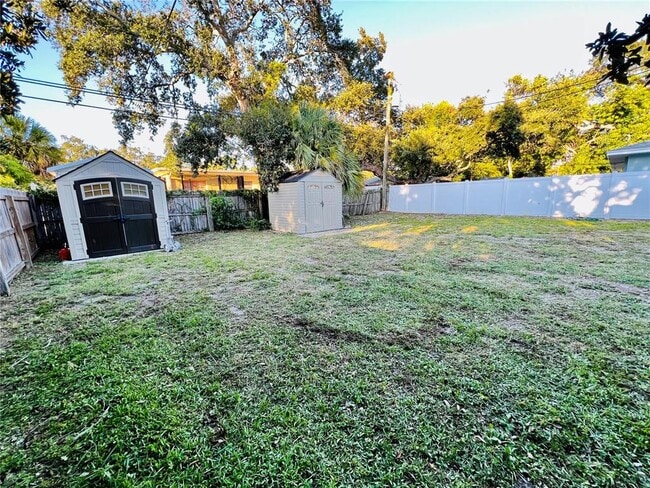 Building Photo - 428 Orangewood Dr