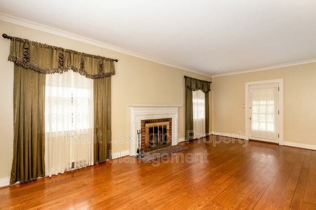 Building Photo - 149 Westgate Dr