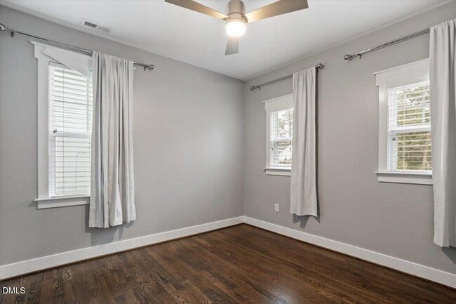 Building Photo - 714 1/2 S State Street Unit