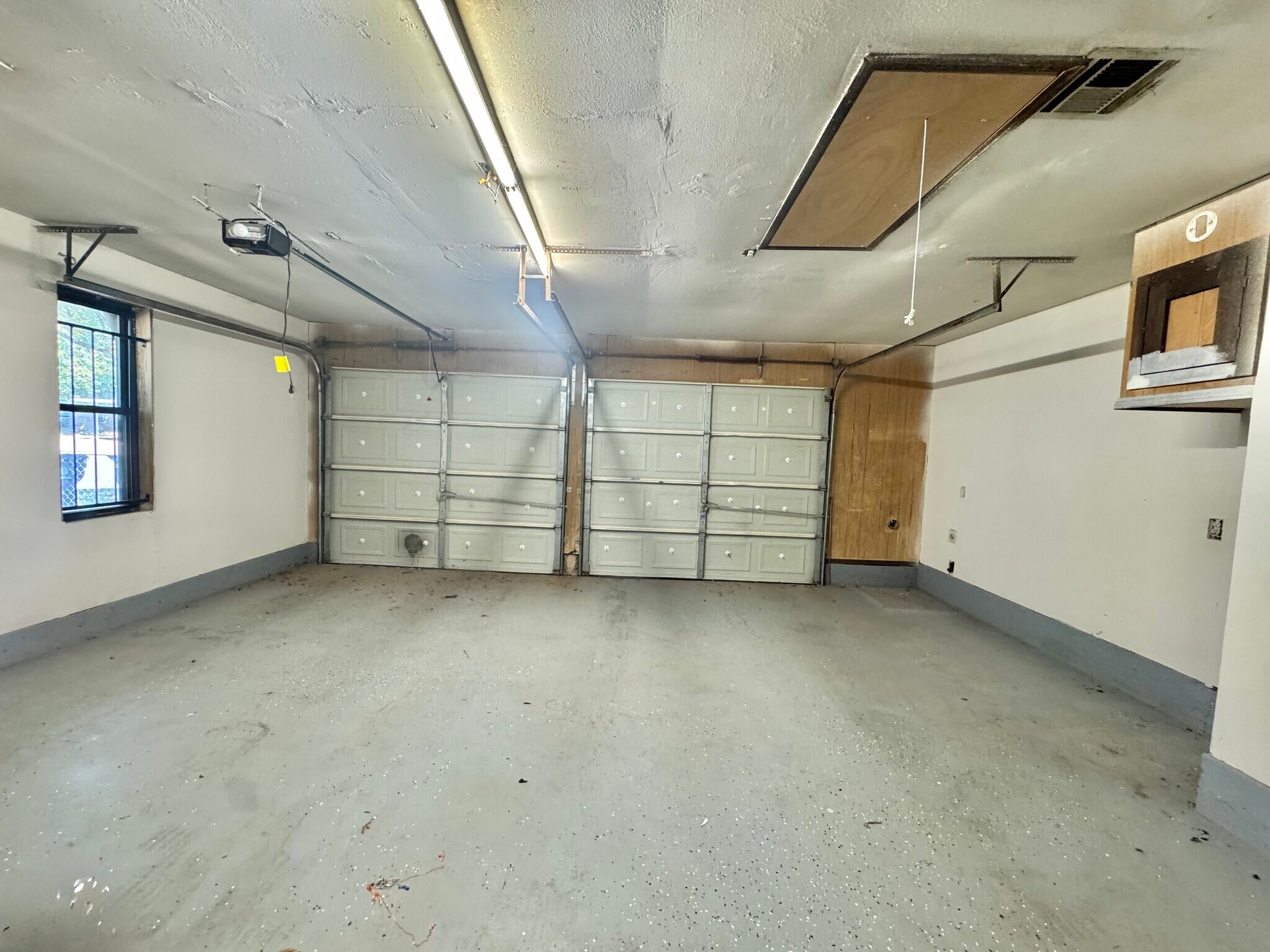 Building Photo - 4200 SE 54th St