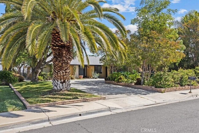 Building Photo - 25660 Allen Way