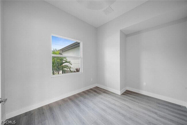 Building Photo - 3315 Andalusia Blvd