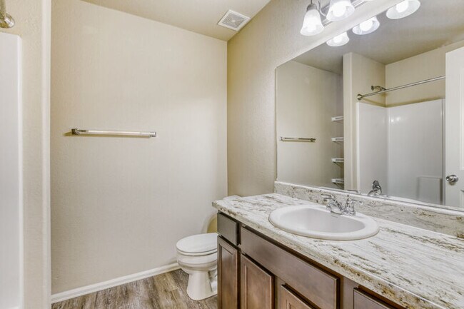 Building Photo - 1829 Final View Aly