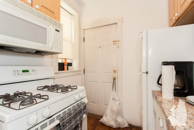 Primary Photo - 515 W Deming Pl