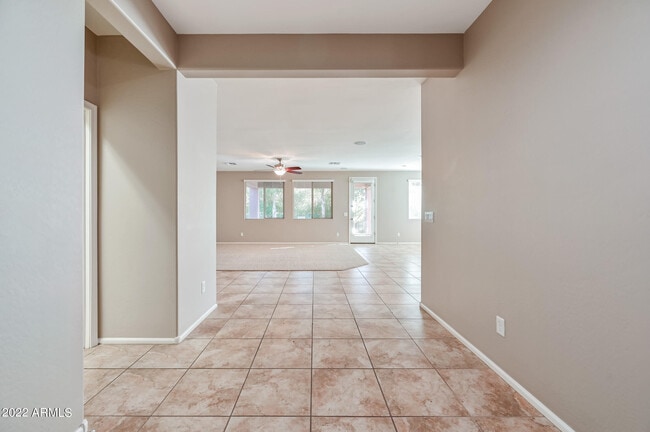 Building Photo - 8767 W Fleetwood Ln