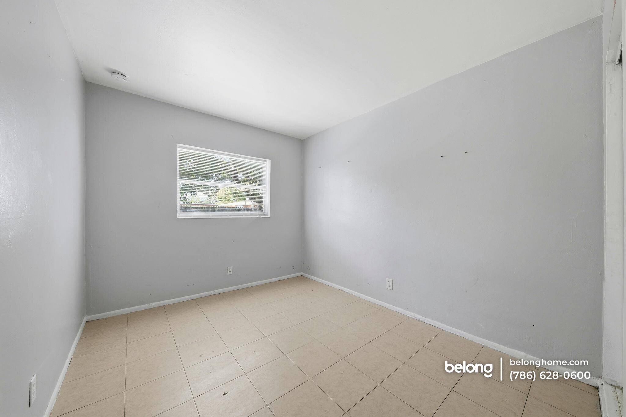 Building Photo - 1439 NW 8th Ave