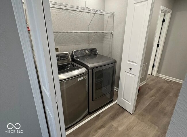 Building Photo - 6521 Rushing River