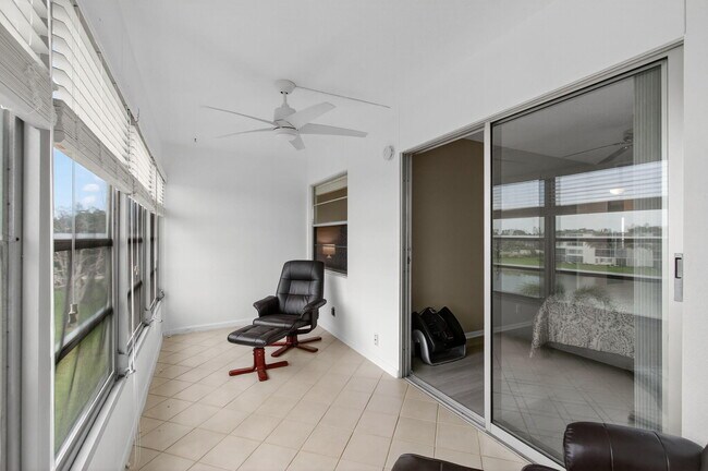 Building Photo - 4003 Wolverton E