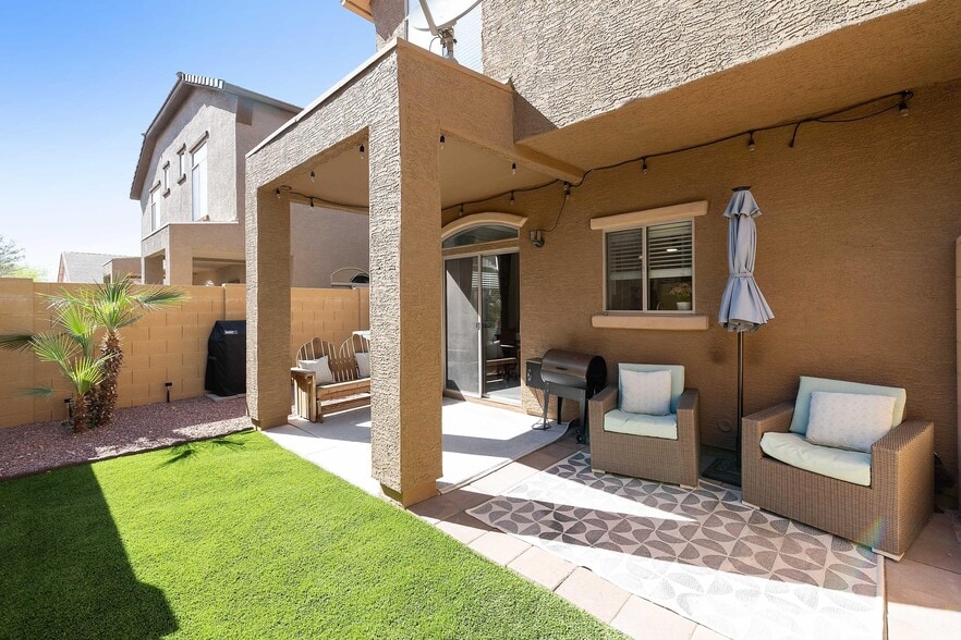 Back Yard - 2250 E Deer Valley Rd