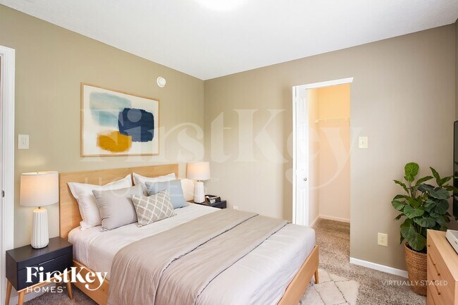 Building Photo - 15498 Border Dr