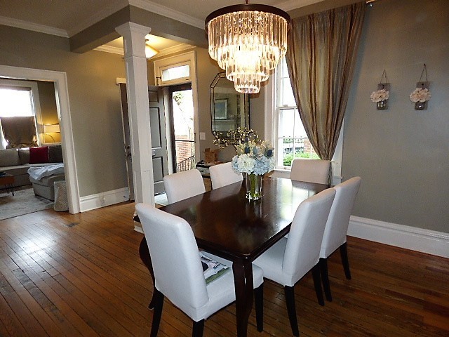 Building Photo - Gorgeous Brick German Village Home!