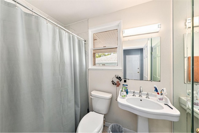 Building Photo - 1432 San Juan Ct