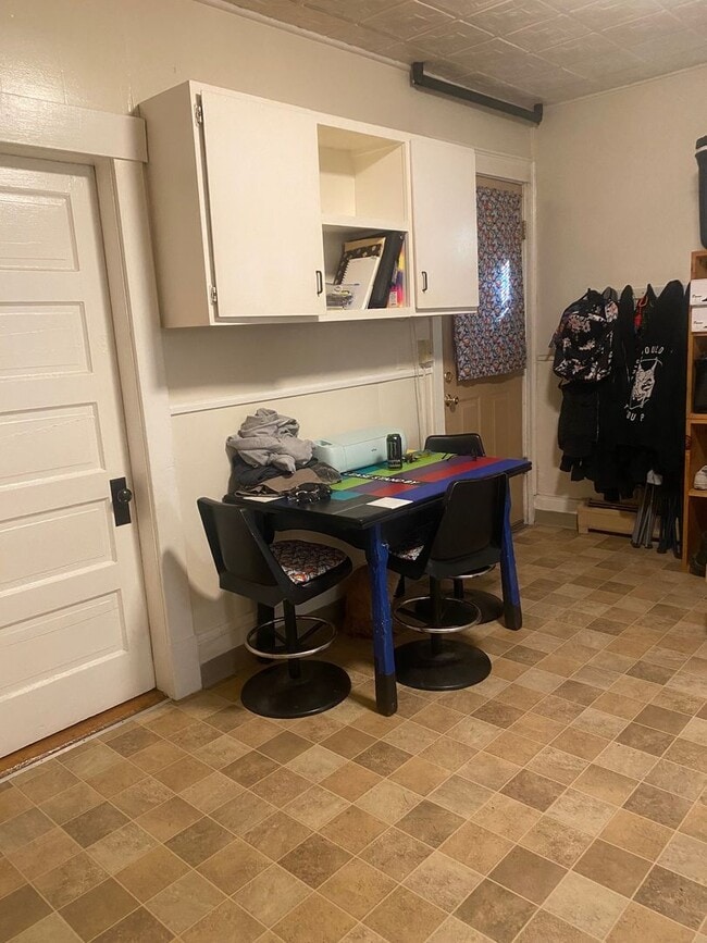 Interior Photo - 5 Acme St