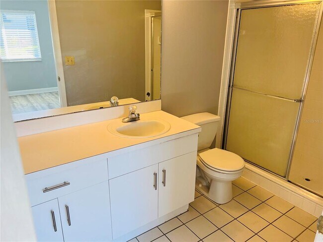 Building Photo - 605 Ridge Terrace