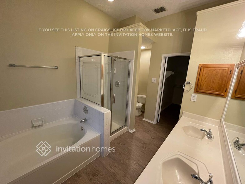 Building Photo - 904 Worden Dr
