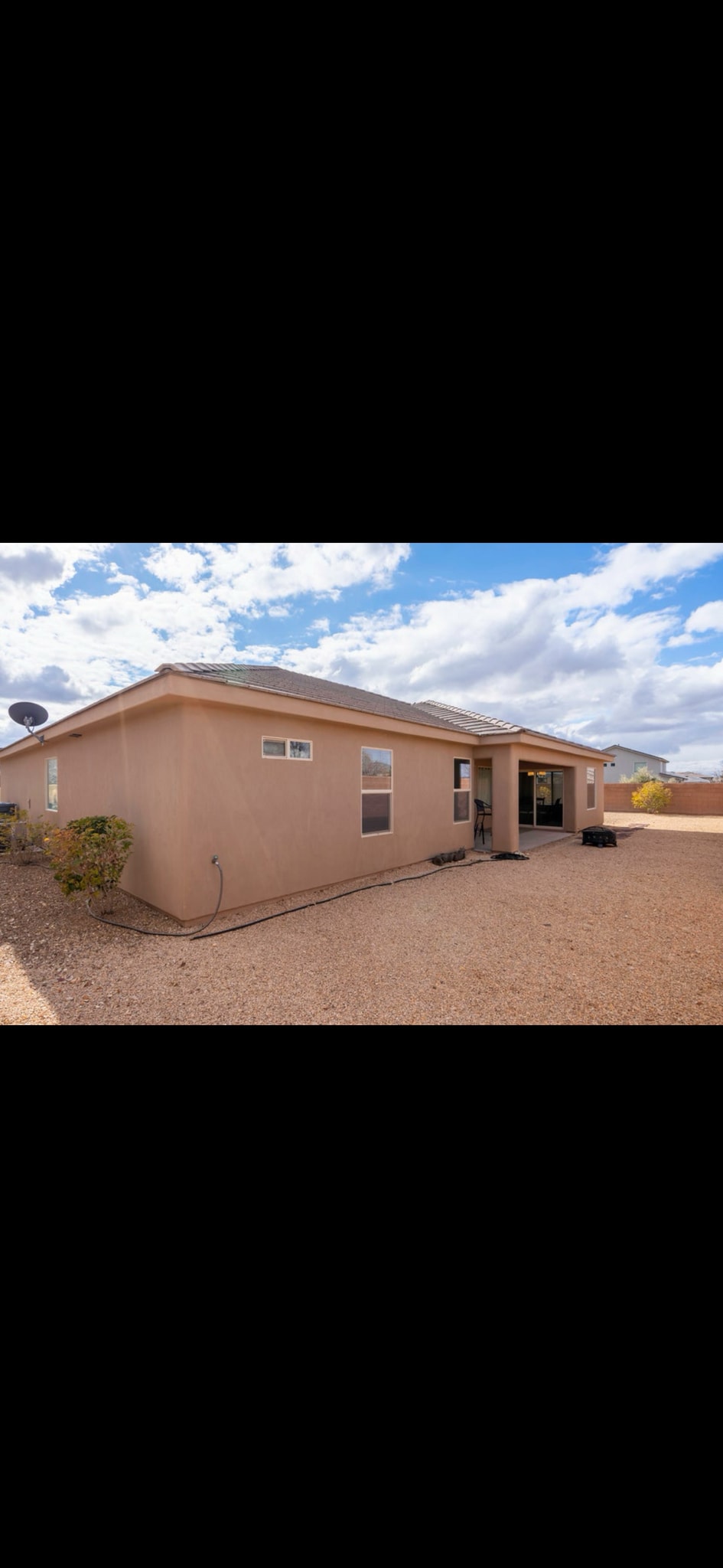 Building Photo - 3011 E Crimson Ridge Dr