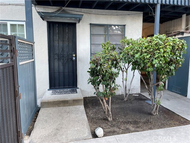 Building Photo - 5636 Willowcrest Ave