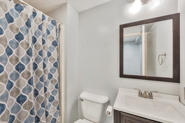 Building Photo - 20401 Matterhorn Dr