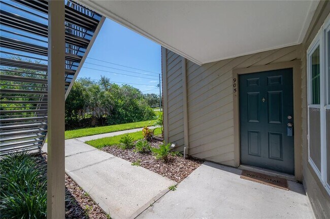 Building Photo - 9100 Dr M.L.K. Jr St N