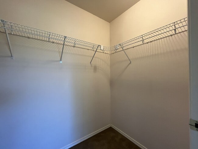 Building Photo - Spacious 3 Bedroom Home with Open Layout, Vaulted Bedrooms & Trail Access