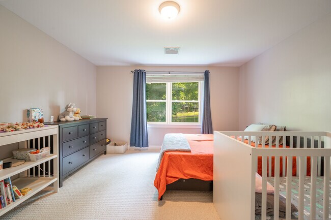 Building Photo - 64 Riverford Rd
