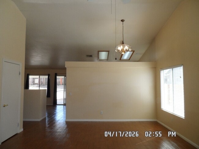 Building Photo - 3 Bedrooms, 2 Bathrooms, approx. 1392 sq. ft., 2 Car Garage, Covered Patio, Fenced, Play house,
