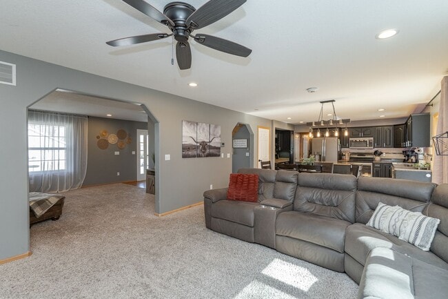 Building Photo - Spacious Home With Finished Basement And 3 Car Garage
