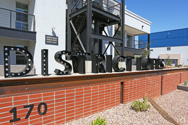 Building Photo - District Lofts