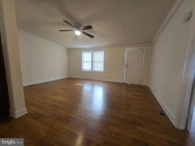 Building Photo - 103 Beth Pl