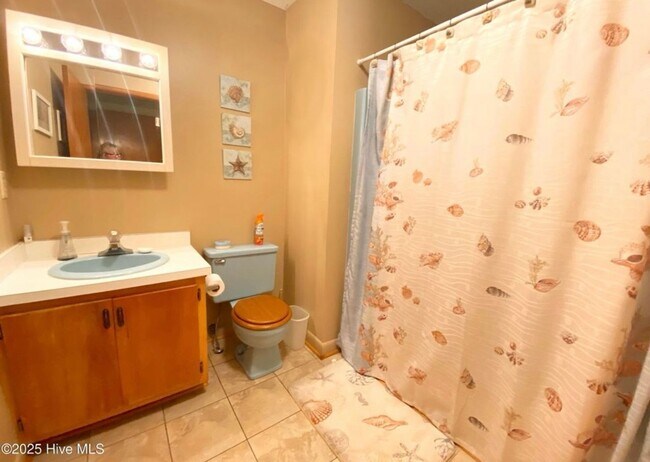 Building Photo - ***MOVE-IN SPECIAL*** $500 OFF OF YOUR FIRST MONTH'S RENT AND APPLICATION FEES WAIVED UPON APPROV...