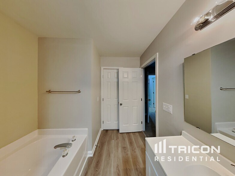 Building Photo - 1418 Spring Box Court Rock Hill SC