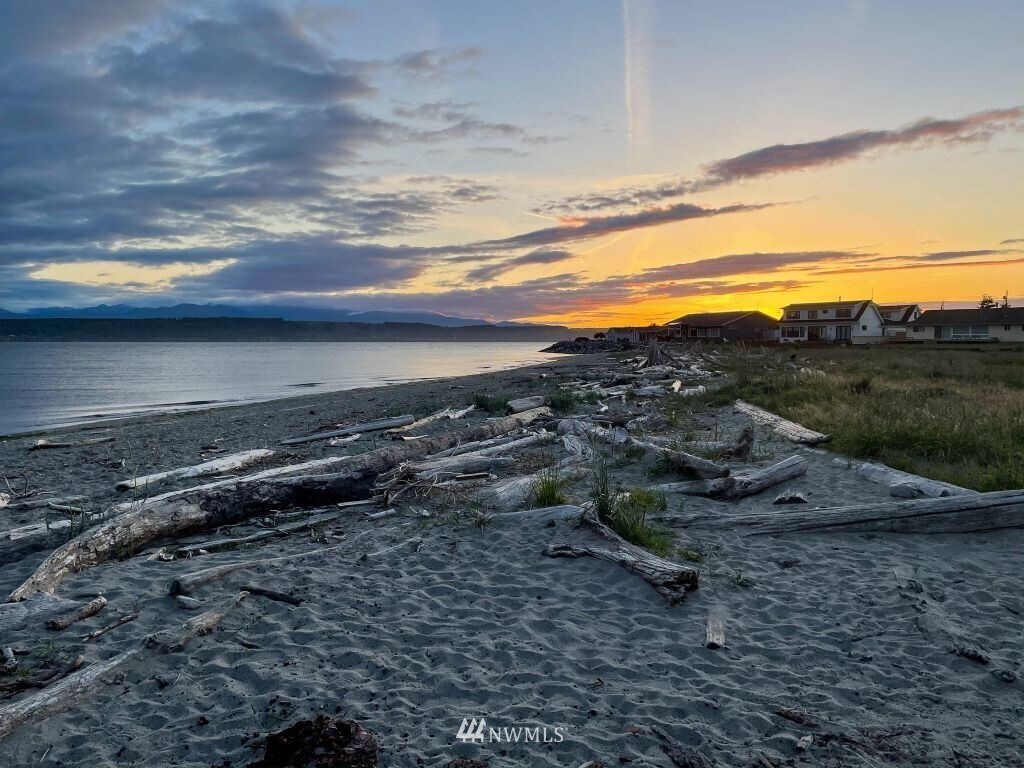 Building Photo - 37924 Hood Canal Dr NE