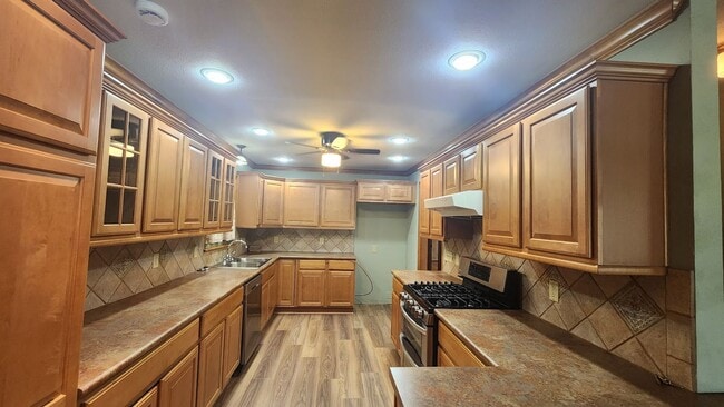 Building Photo - 3 Bed 1.5 Bath in the Coronado Heights 2nd Addn NW OKC